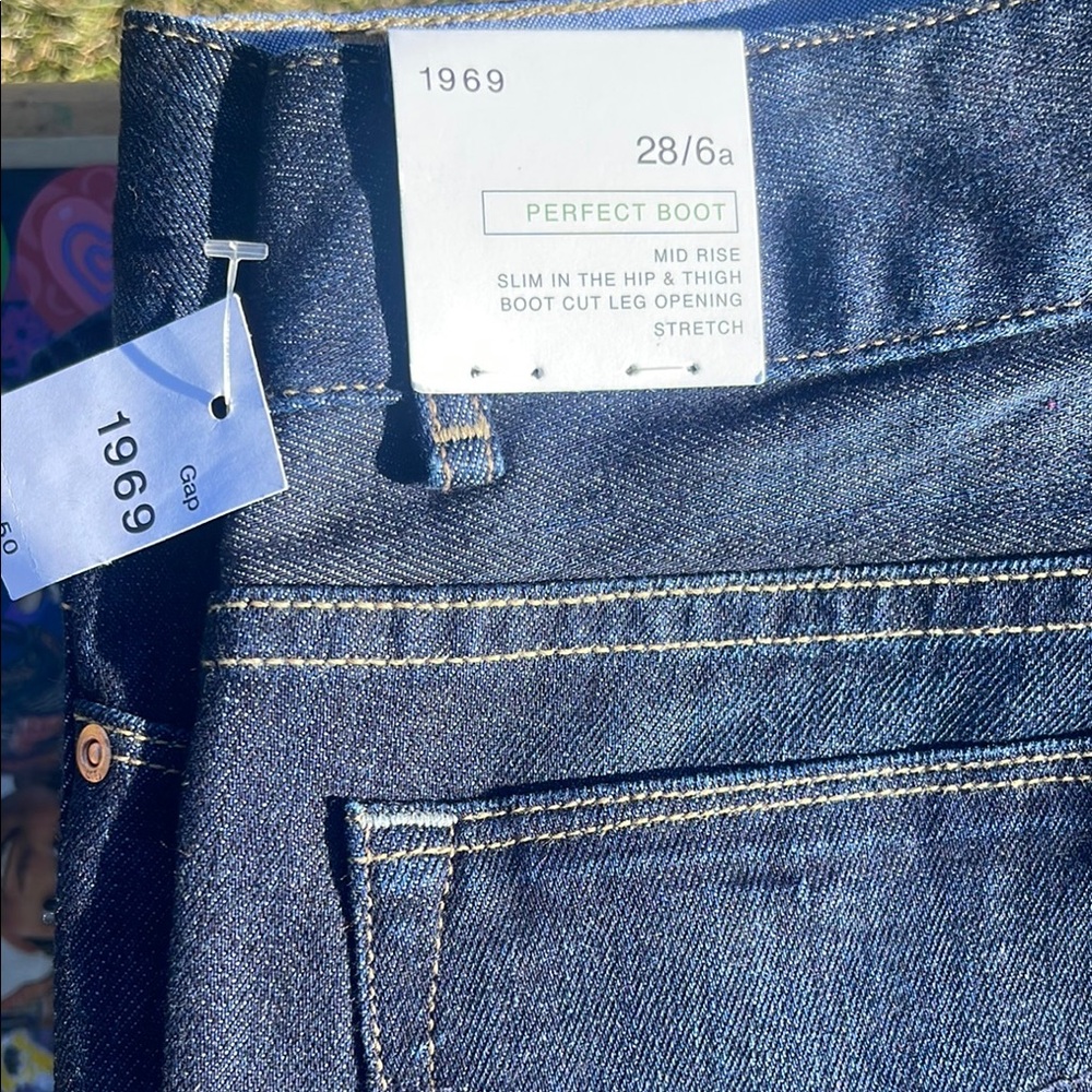 Gap 1969 Perfect Boot Jeans